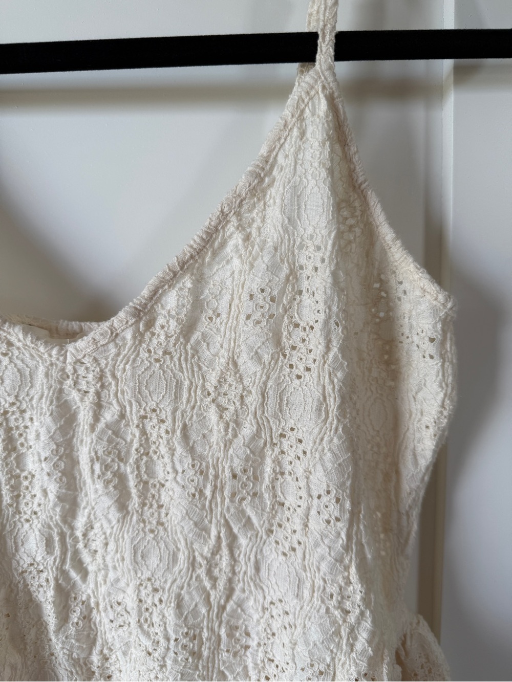 Zara Eyelet Ruffle Tank Fairy Large - Picture 12 of 12